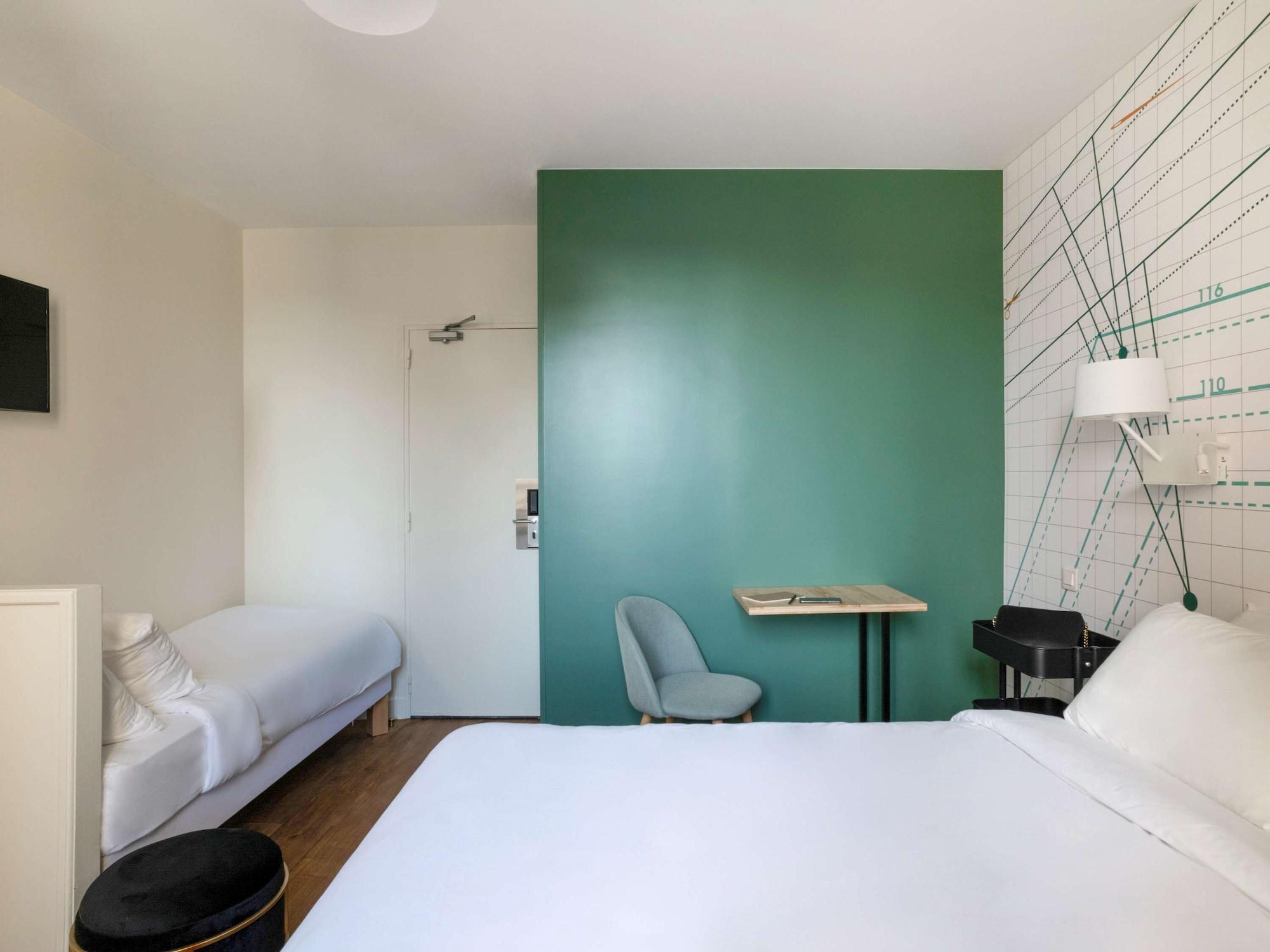 Готель Ibis Styles Asnieres Centre Екстер'єр фото