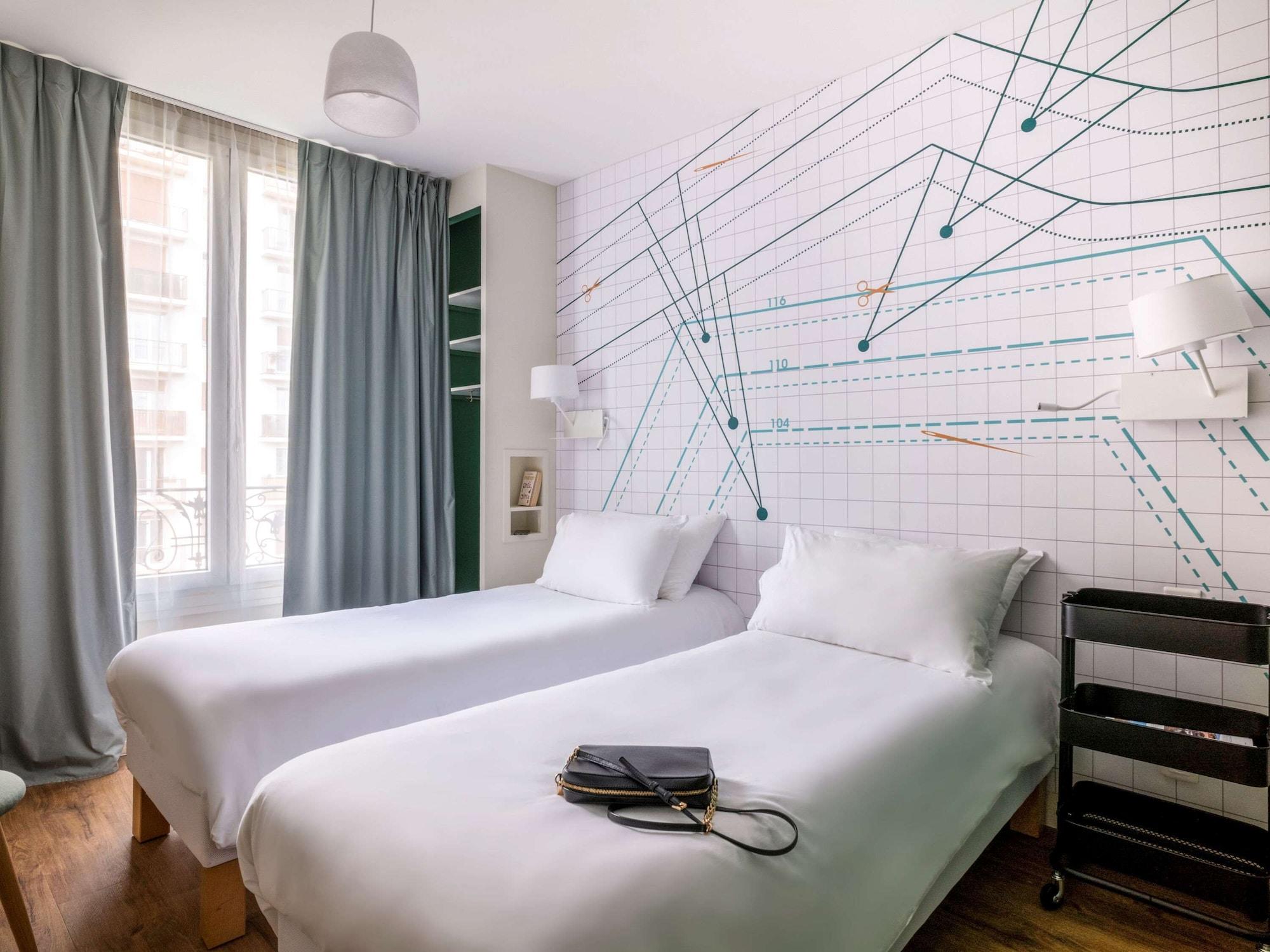 Готель Ibis Styles Asnieres Centre Екстер'єр фото