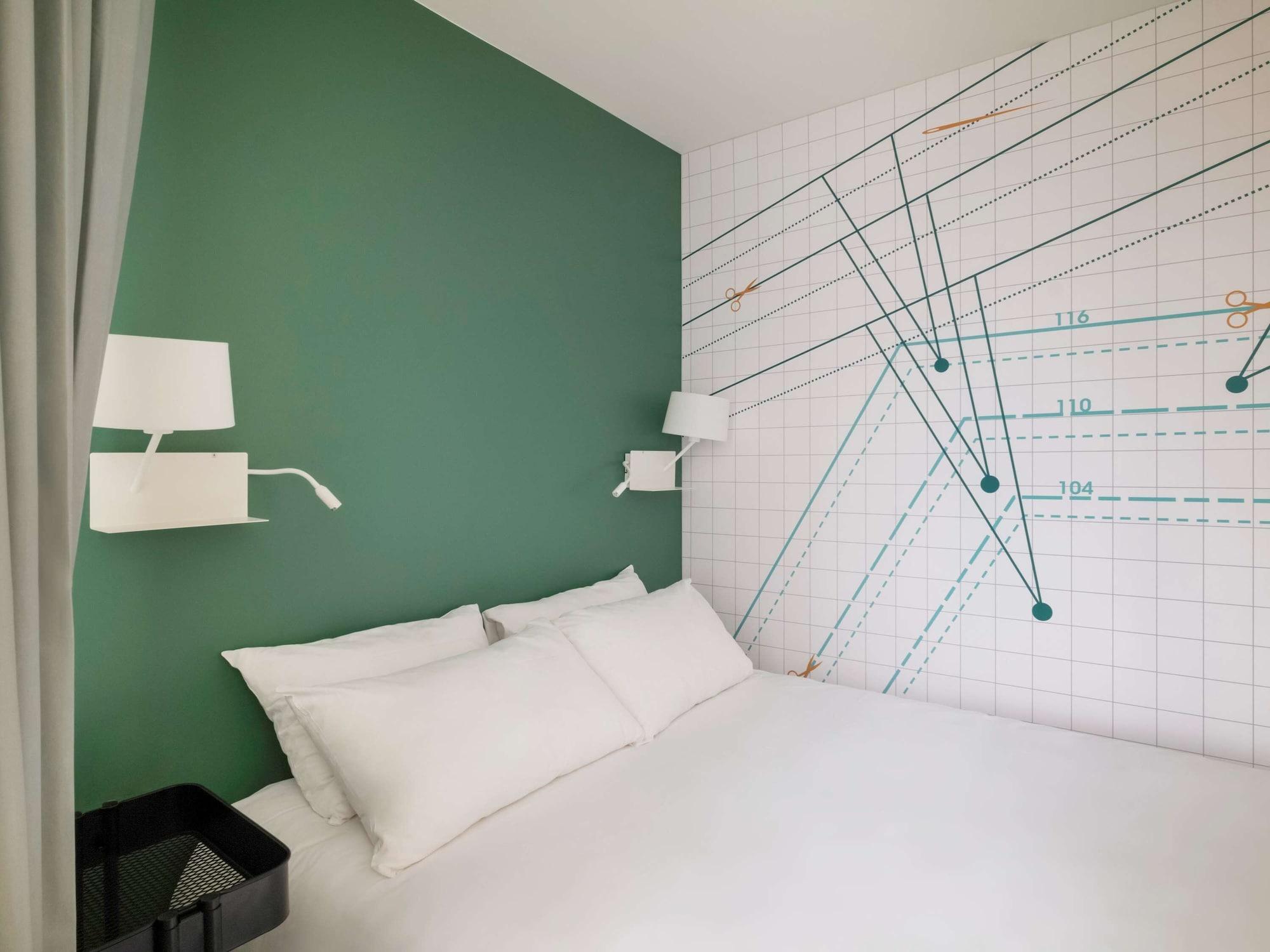 Готель Ibis Styles Asnieres Centre Екстер'єр фото