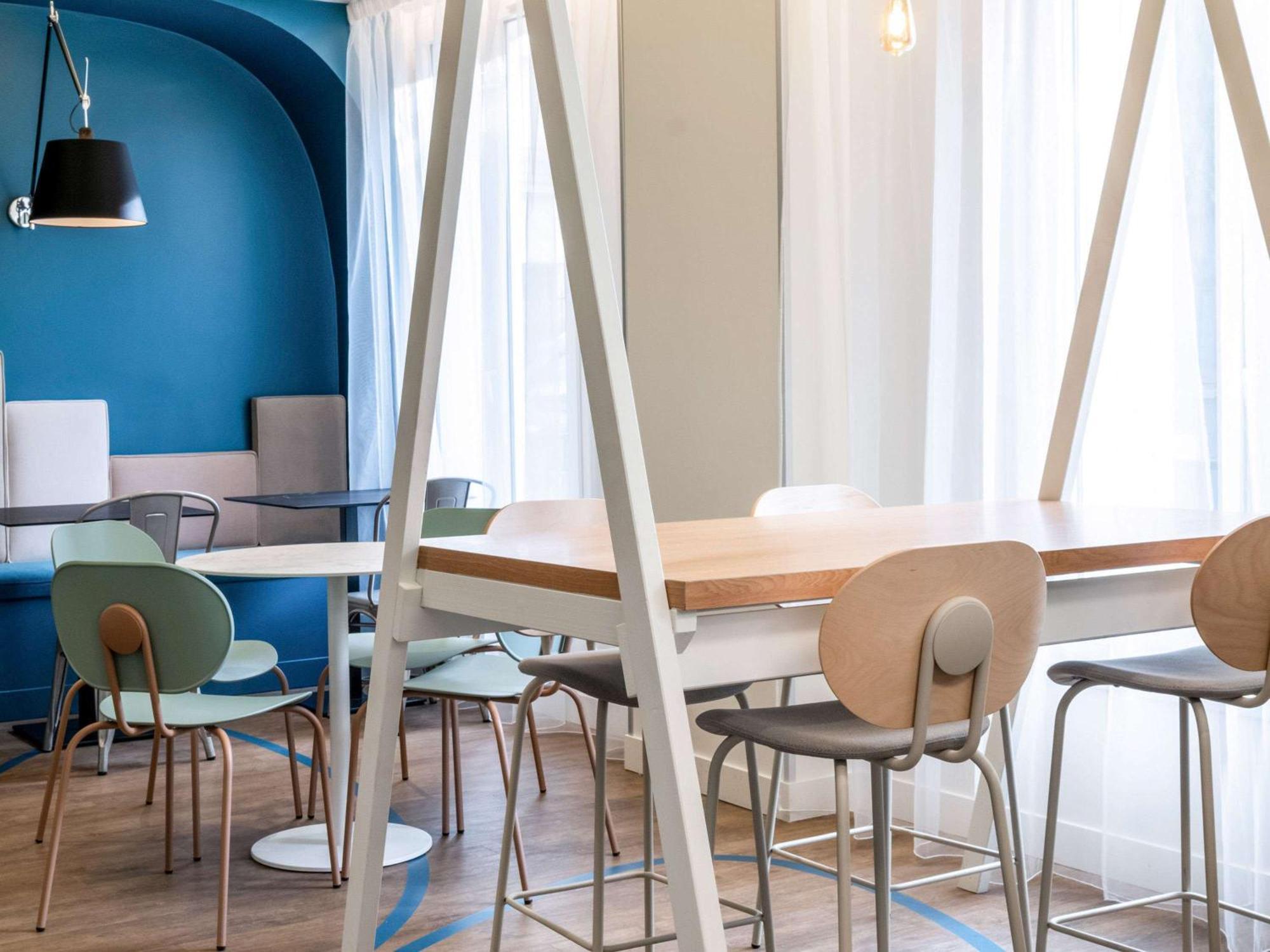 Готель Ibis Styles Asnieres Centre Екстер'єр фото