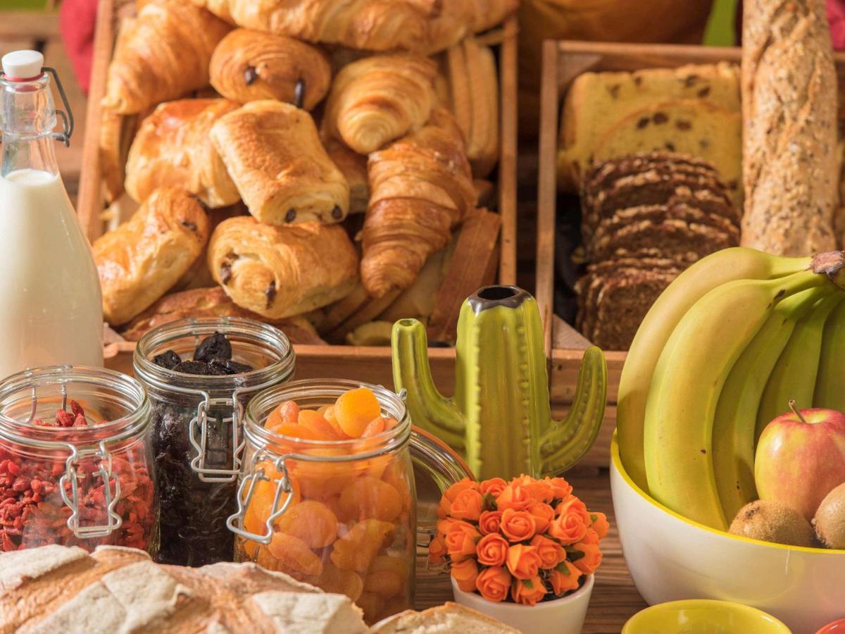 Готель Ibis Styles Asnieres Centre Екстер'єр фото